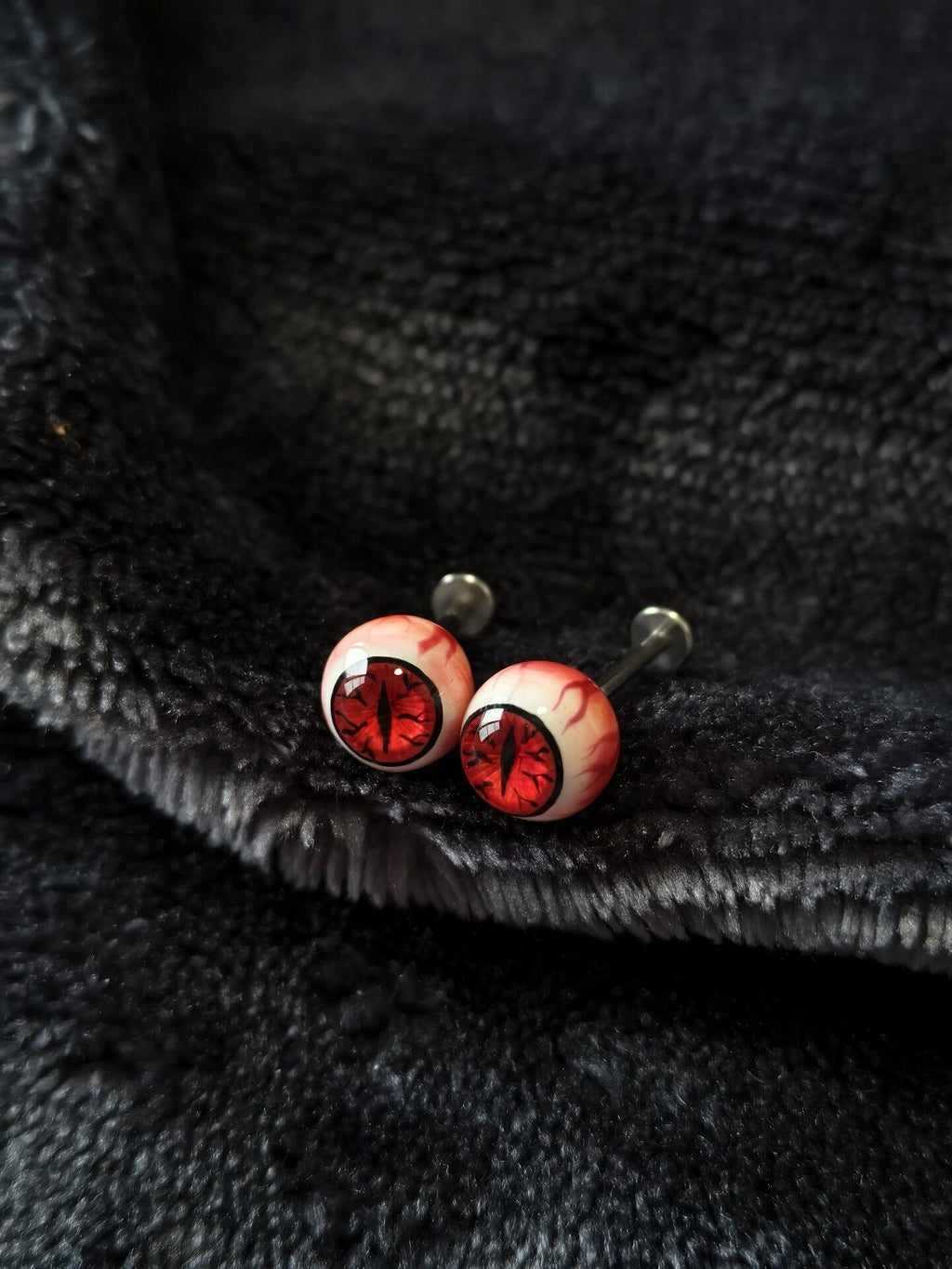 Œil de Cthulhu - Cœur et Cruc | Piercings oreille/lèvre/langue 