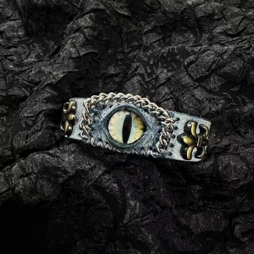 Œil de Cthulhu - Le bracelet du serment thermique : un pacte luminescent