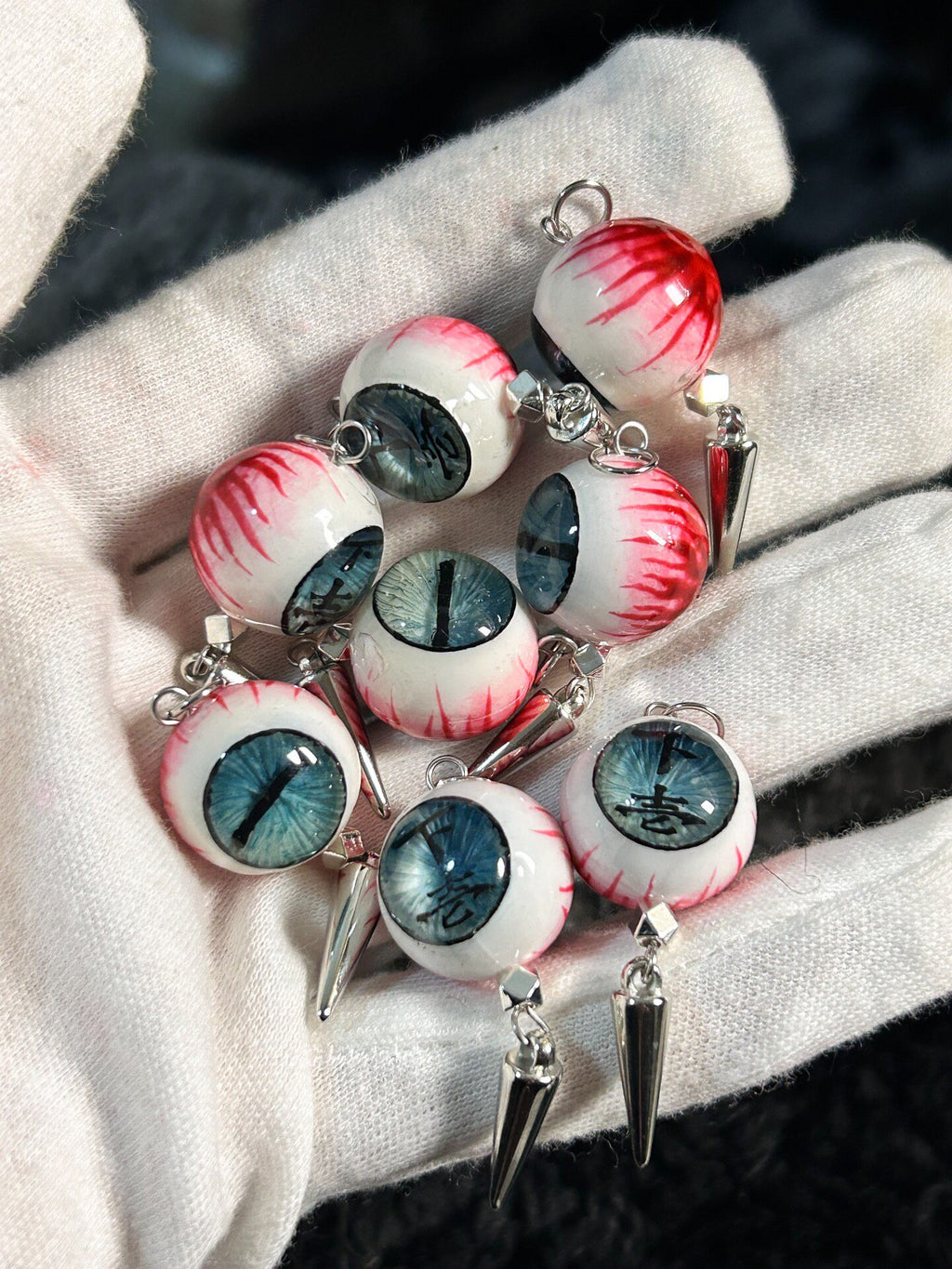 Cthulhu-Auge – Bloody Marys Pakt | Ohr-/Lippen-/Zungenpiercings 