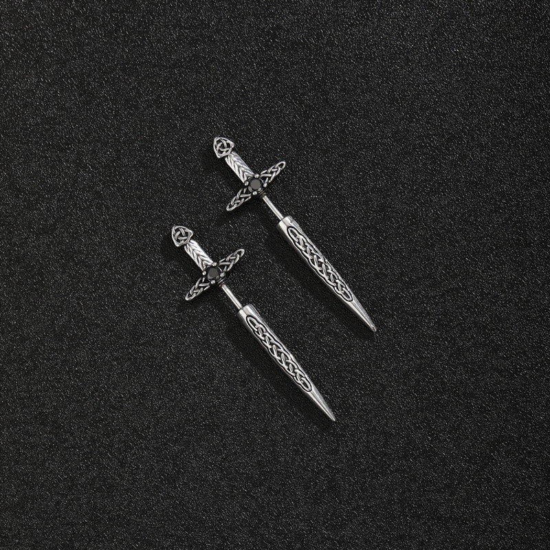 Ohrstecker aus Edelstahl mit graviertem dunklem Schwertmotiv 