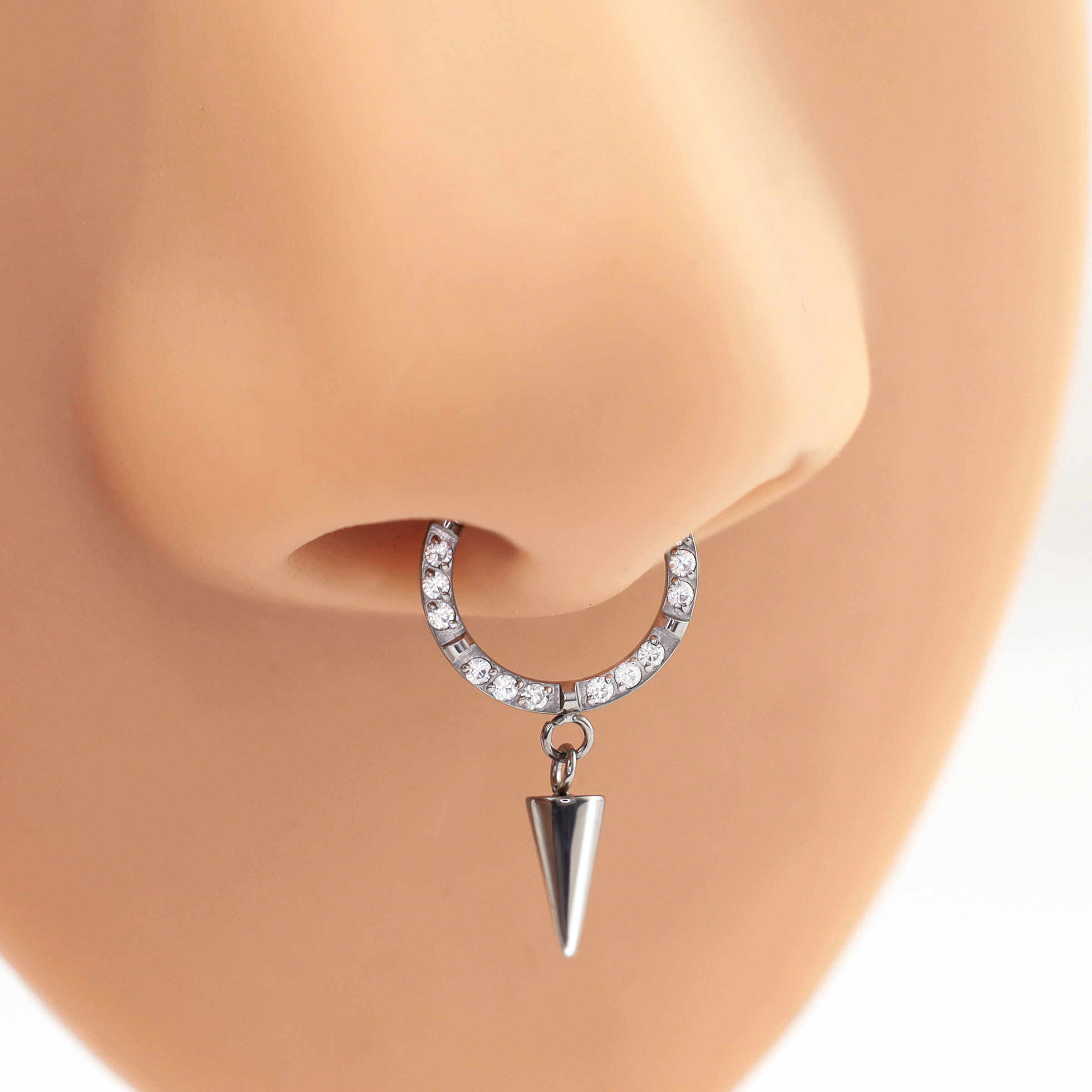 Pendentif en titane avec zircon cubique 16G 