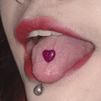 Piercing de langue en forme de cœur en résine pailletée colorée, effet huile, brillant 