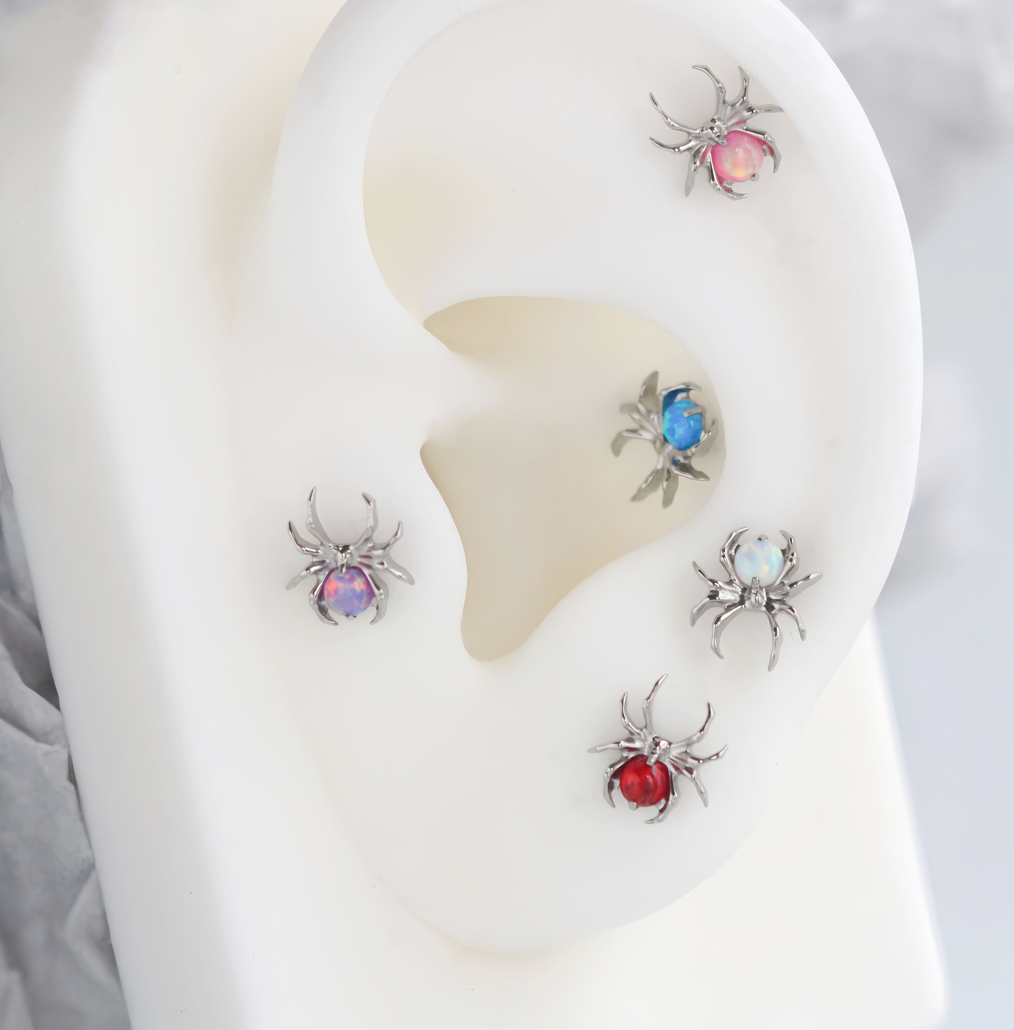 Boucles d'oreilles en titane et cristal araignée 