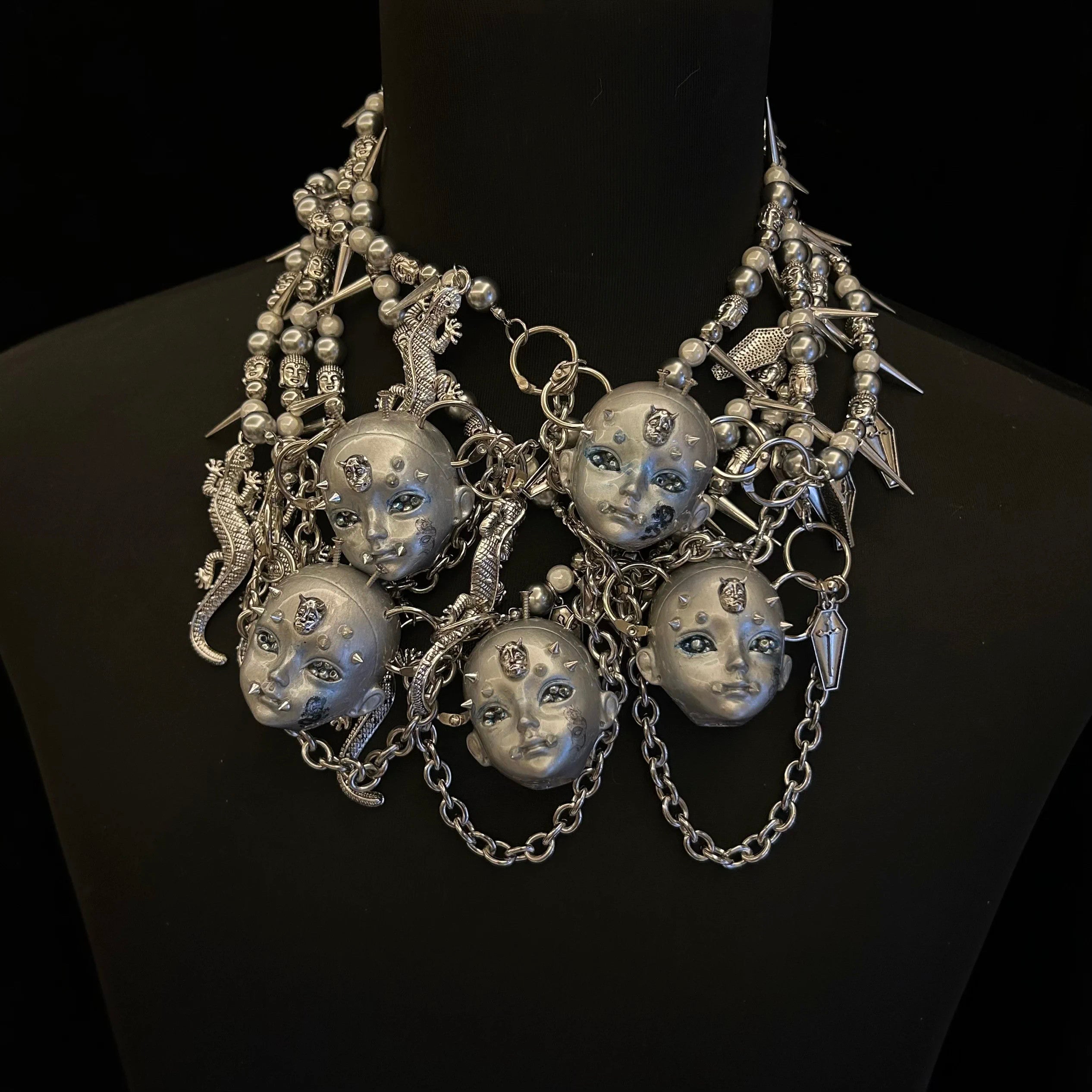 Cthulhu-Auge – Bloody Marys Pakt | Ohr-/Lippen-/Zungenpiercings 