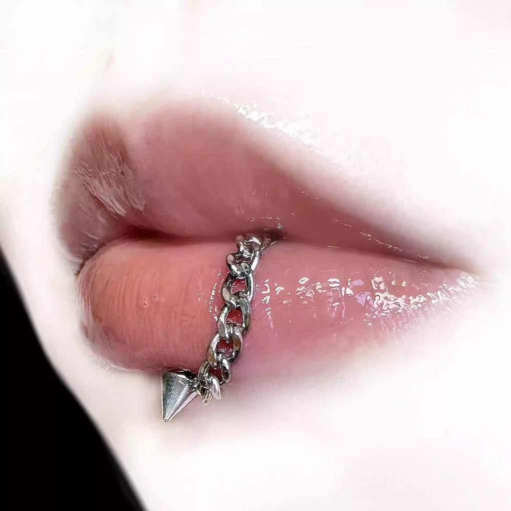 Heart Chain Spike stainless steel Lip Stud - Heart Chain Spike stainless steel Lip Stud - Spike / 6mm by CRUXJEWELRY