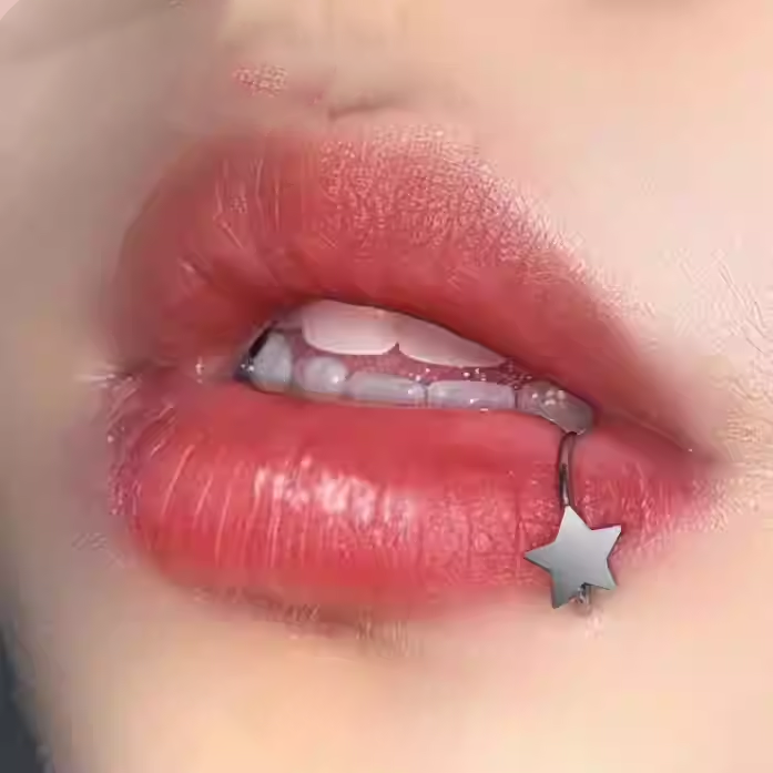 Star Stainless Steel Lip Clip - Star Stainless Steel Lip Clip - 8mm by CRUXJEWELRY