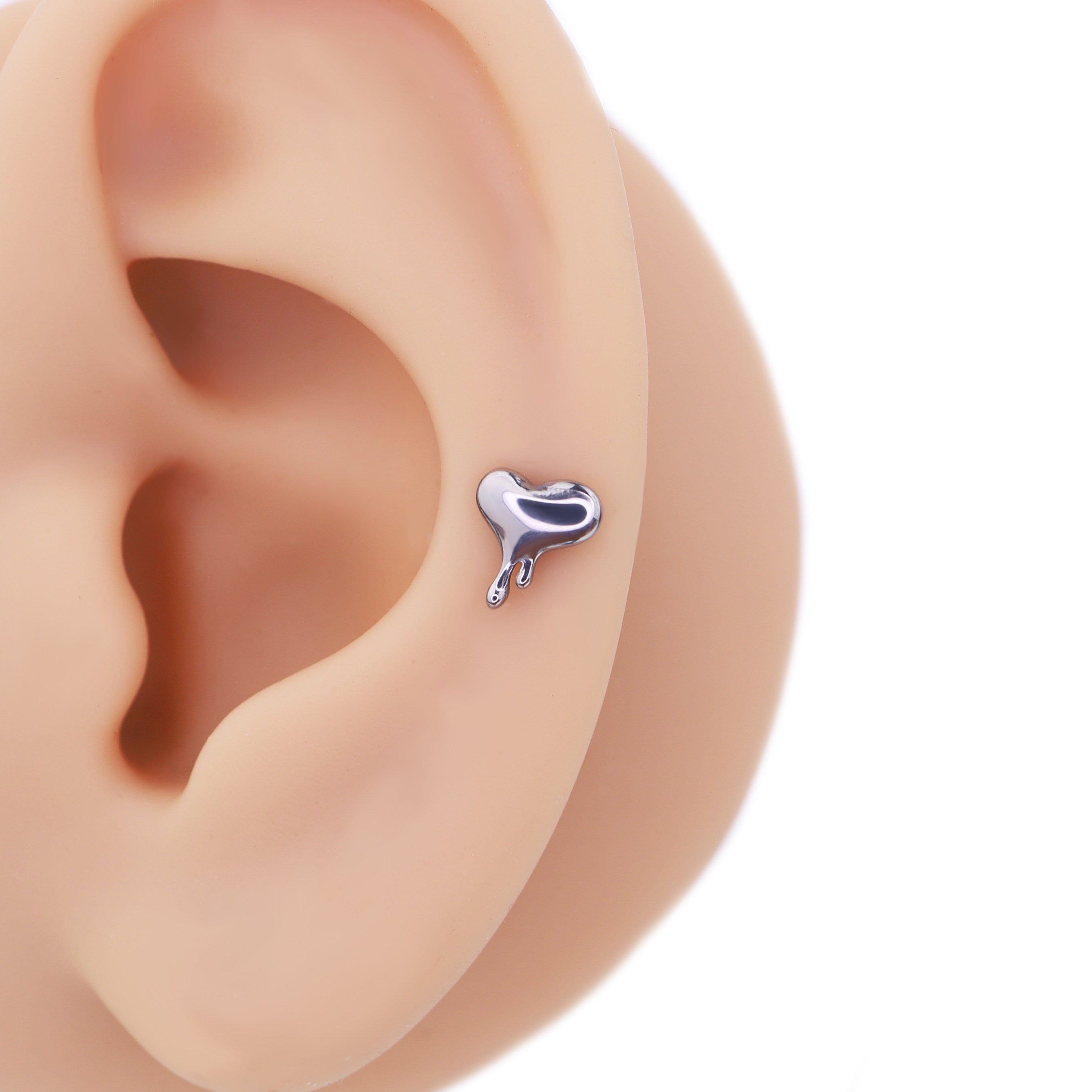 Anneau de lèvre en titane en forme de cœur, style 3D fluide 