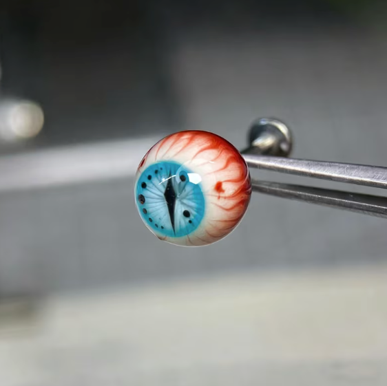 Cthulhu Eye - Dragon Slit Iris | Ear/Tongue/Lip Titanium Studs