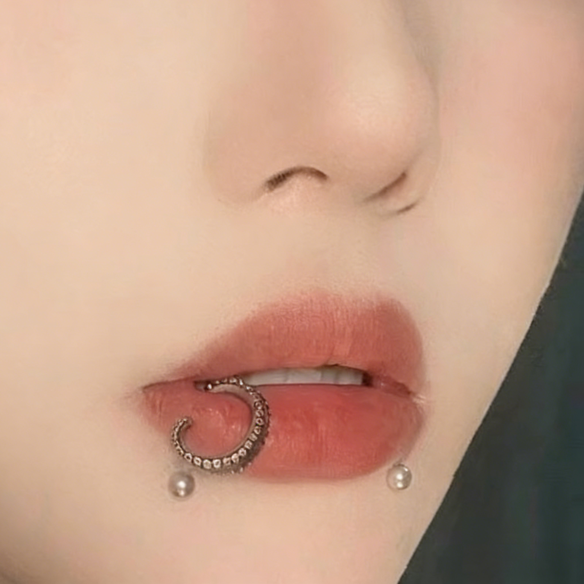 Gothic Octopus Tentacle Punk Lip Stud