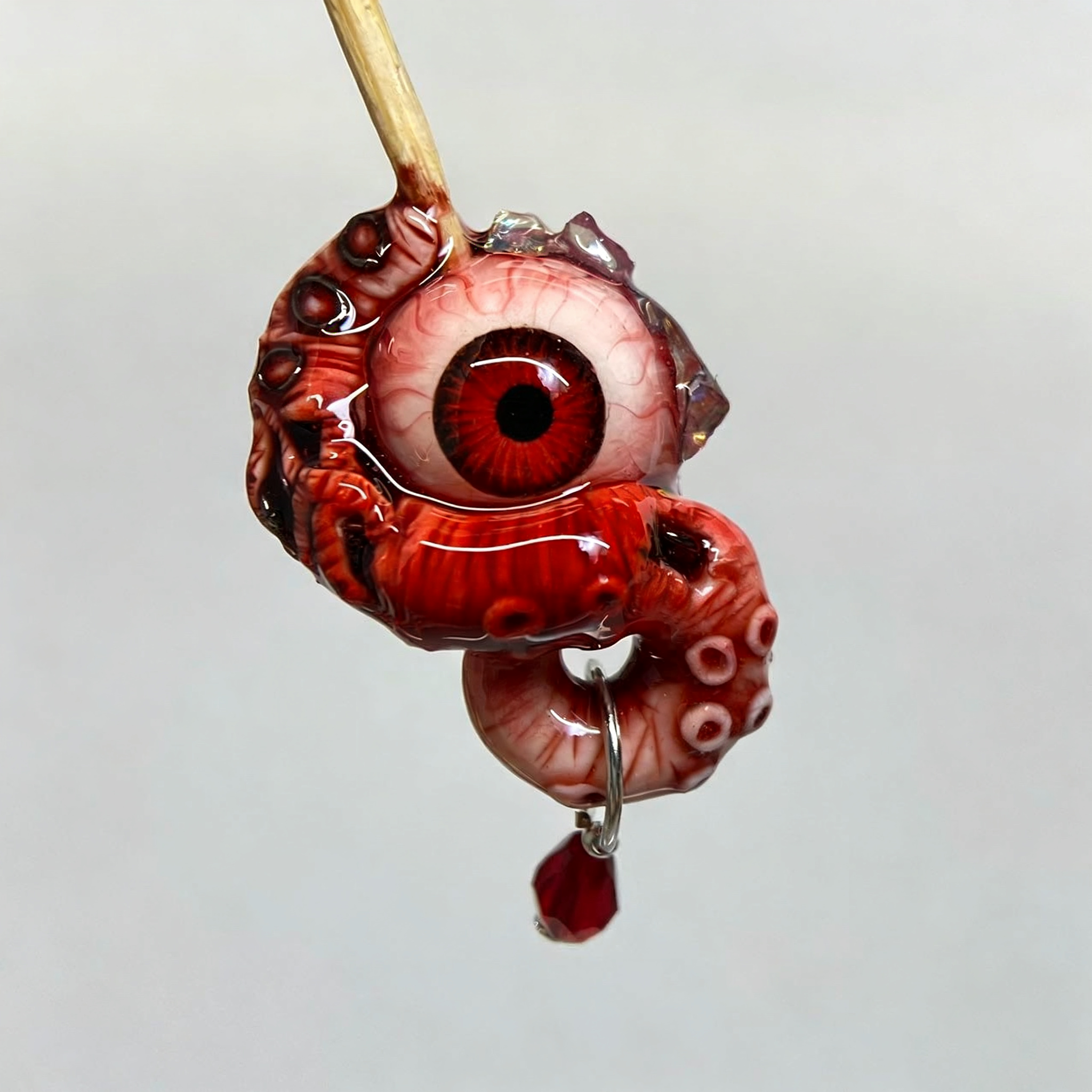 Cthulhu-Auge – Bloody Marys Pakt | Ohr-/Lippen-/Zungenpiercings 