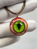 Beast’s Gaze Green Slit Eye Pendant | Handcrafted Gothic Fantasy Jewelry（1PCS）