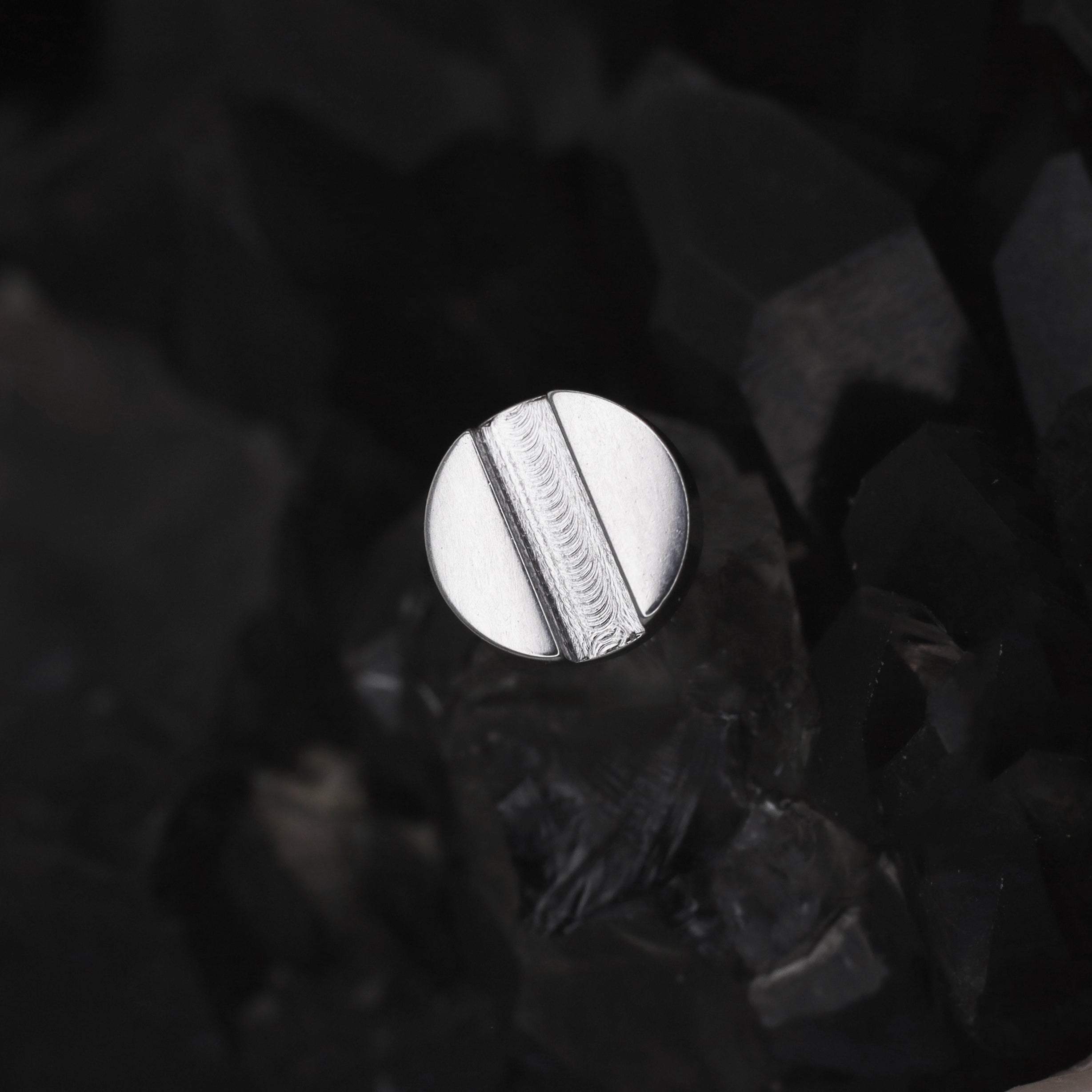 Screw Top Internally Threaded Titanium Lip Ring - Screw Top Internally Threaded Titanium Lip Ring - Cross / 6mm by CRUXJEWELRY