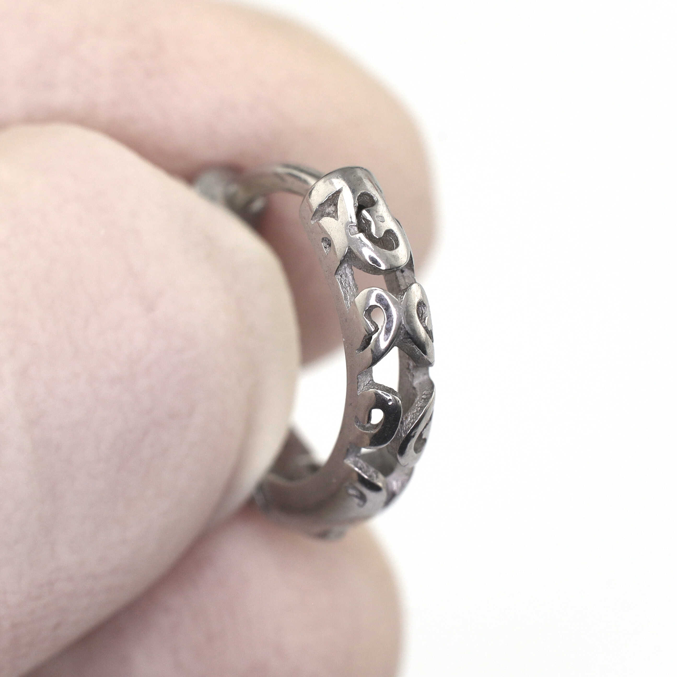 Openwork Vine Pattern Stainless Steel Earrings - Openwork Vine Pattern Stainless Steel Earrings - Single by CRUXJEWELRY