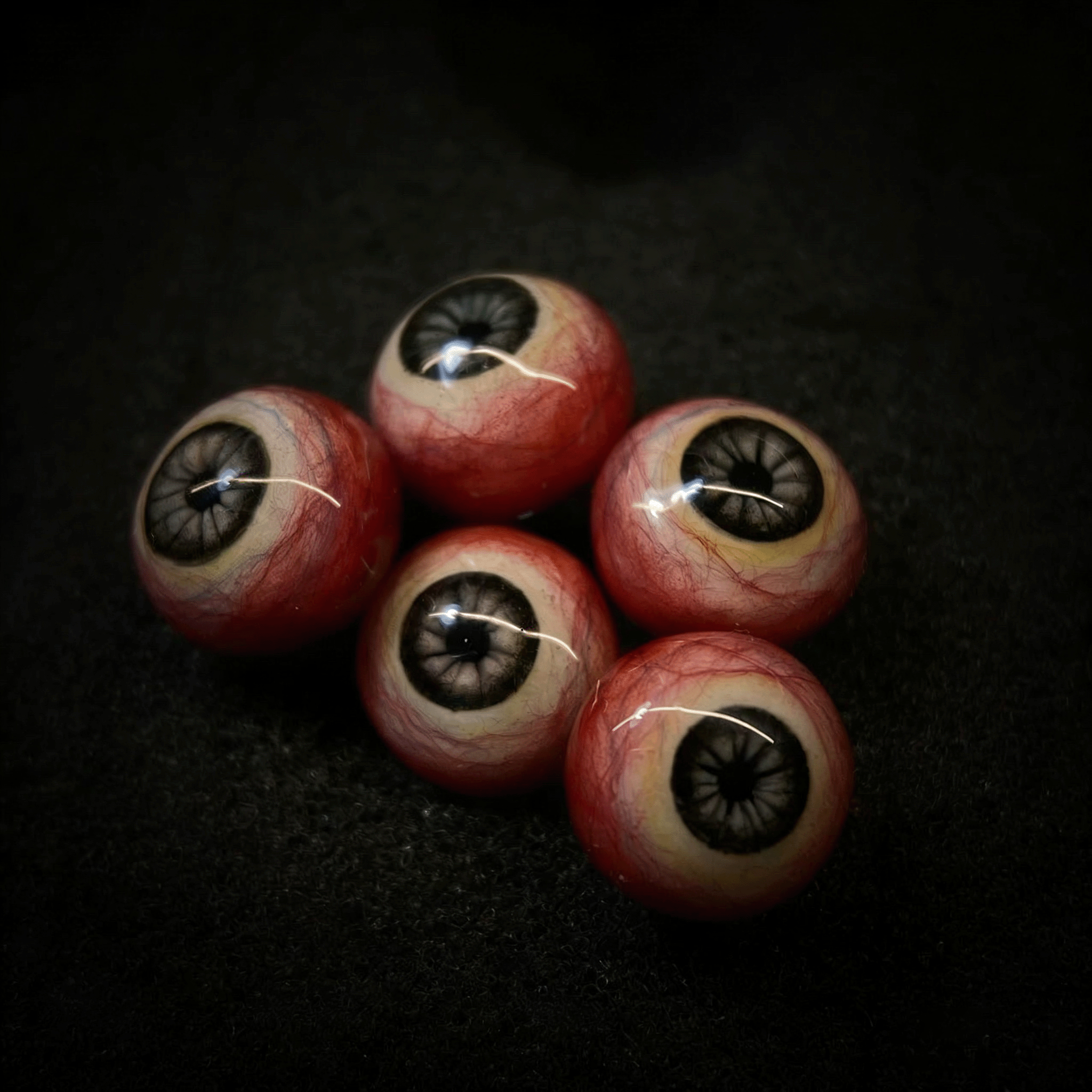 Œil de Cthulhu - Regard bleu et vert | Piercings oreilles/lèvres/langue 