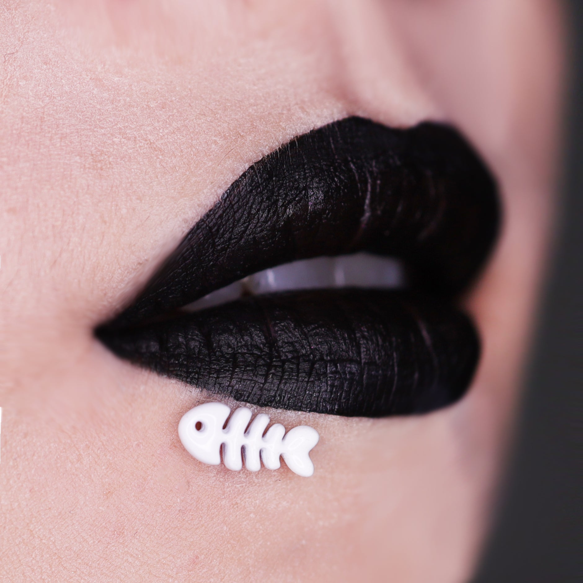 CRUX - White Fishbone Internally Threaded stainless steel Studs - CRUX - White Fishbone Internally Threaded stainless steel Studs - Fishbone / 8mm by CRUXJEWELRY