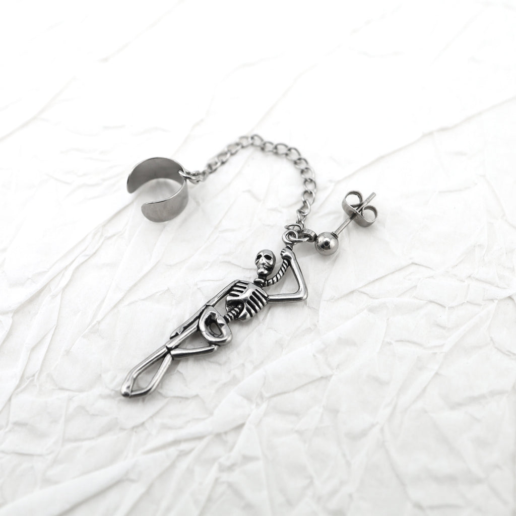 Openwork Skull Chain Dangle Stainless steel Earrings - Openwork Skull Chain Dangle Stainless steel Earrings - Single by CRUXJEWELRY