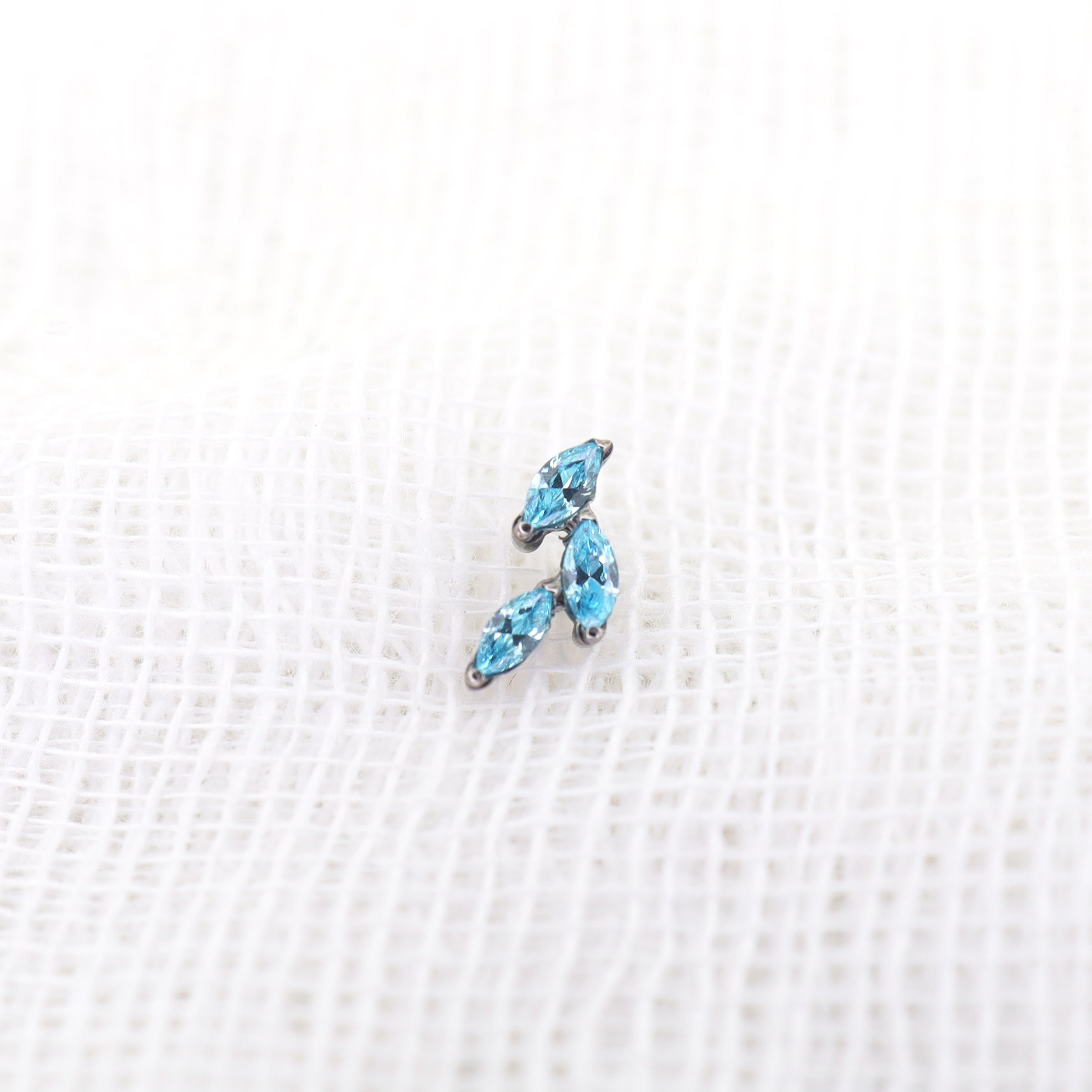 Leaf CZ Internally Threaded Titanium Labret Stud - Leaf CZ Internally Threaded Titanium Labret Stud - 6mm by CRUXJEWELRY