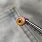 Cthulhu-Auge – Blau-grüner Blick | Ohr-/Lippen-/Zungenpiercings 