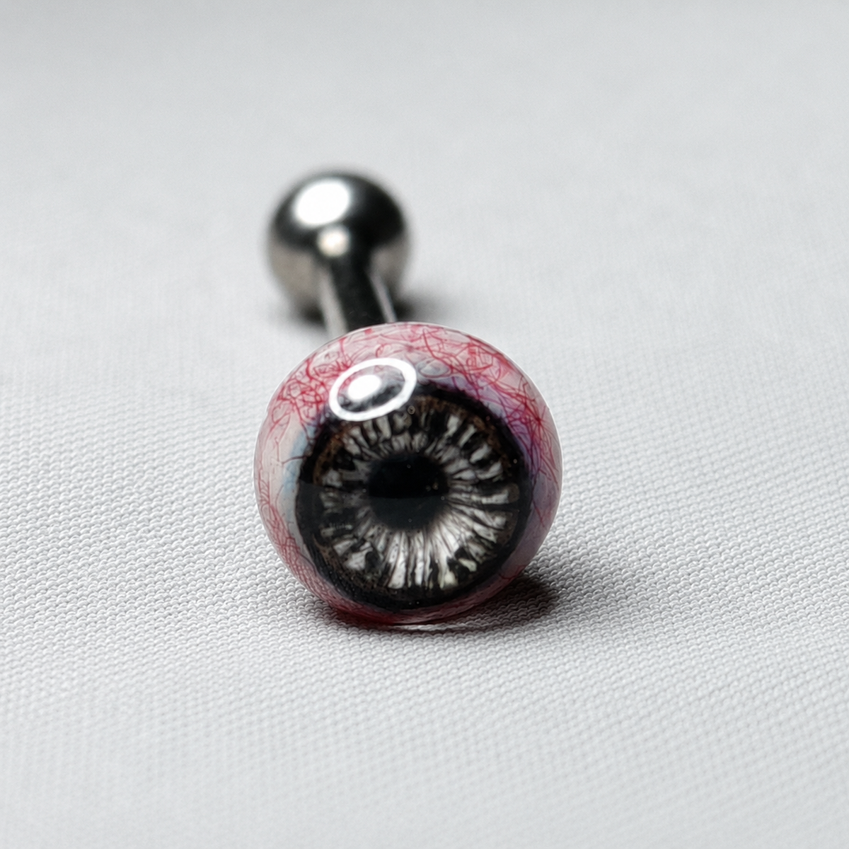 Cthulhu-Auge – Herz &amp; Kreuz | Ohr-/Lippen-/Zungenstecker 