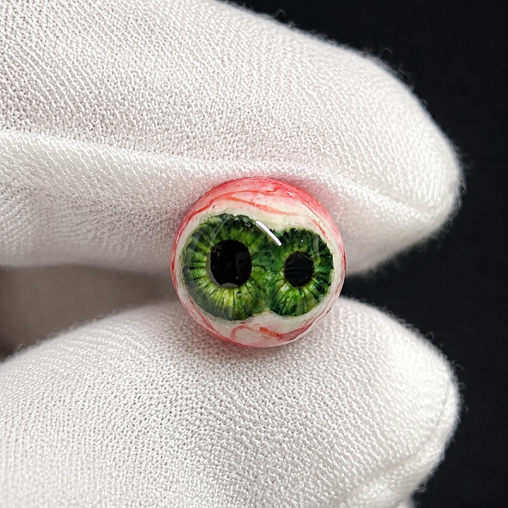 Cthulhu-Auge – Herz &amp; Kreuz | Ohr-/Lippen-/Zungenstecker 
