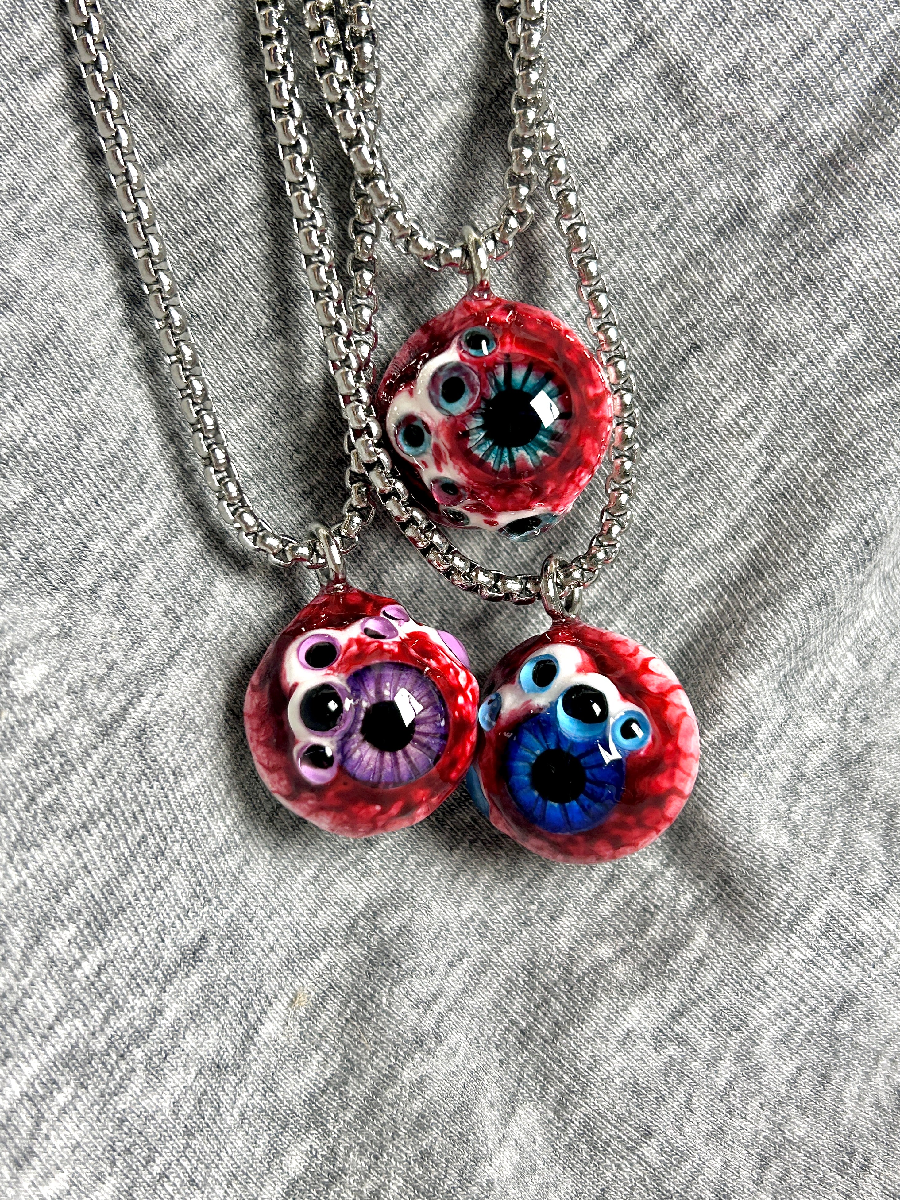 Cthulhu Eye - Bloody Double-Pupil Necklace - Cthulhu Eye - Bloody Double-Pupil Necklace - Gaze by CRUXJEWELRY