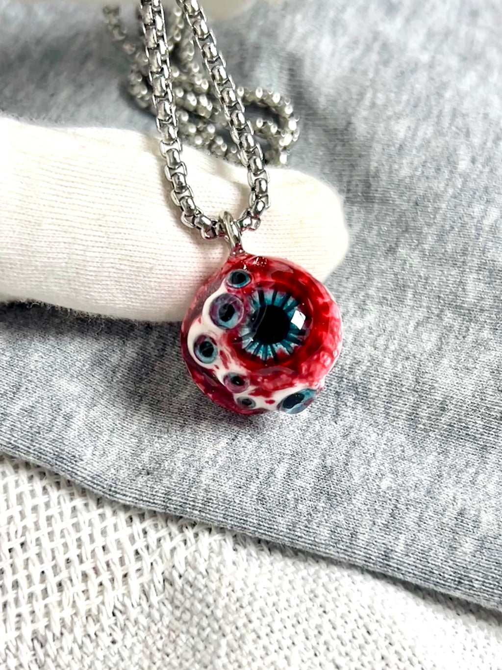 Cthulhu Eye - Bloody Double-Pupil Necklace - Cthulhu Eye - Bloody Double-Pupil Necklace - Whisper by CRUXJEWELRY