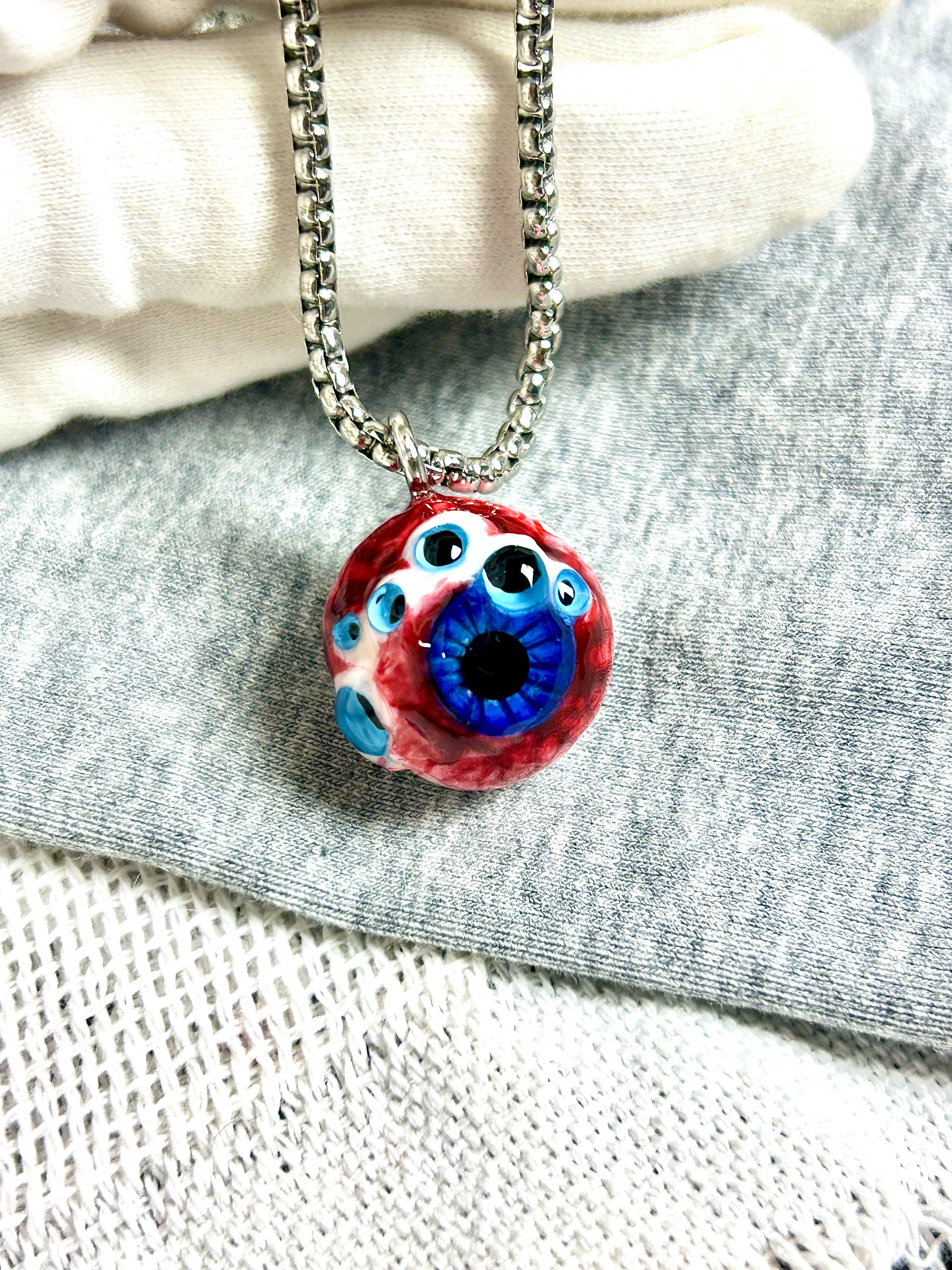 Cthulhu Eye - Bloody Double-Pupil Necklace - Cthulhu Eye - Bloody Double-Pupil Necklace - Luster by CRUXJEWELRY