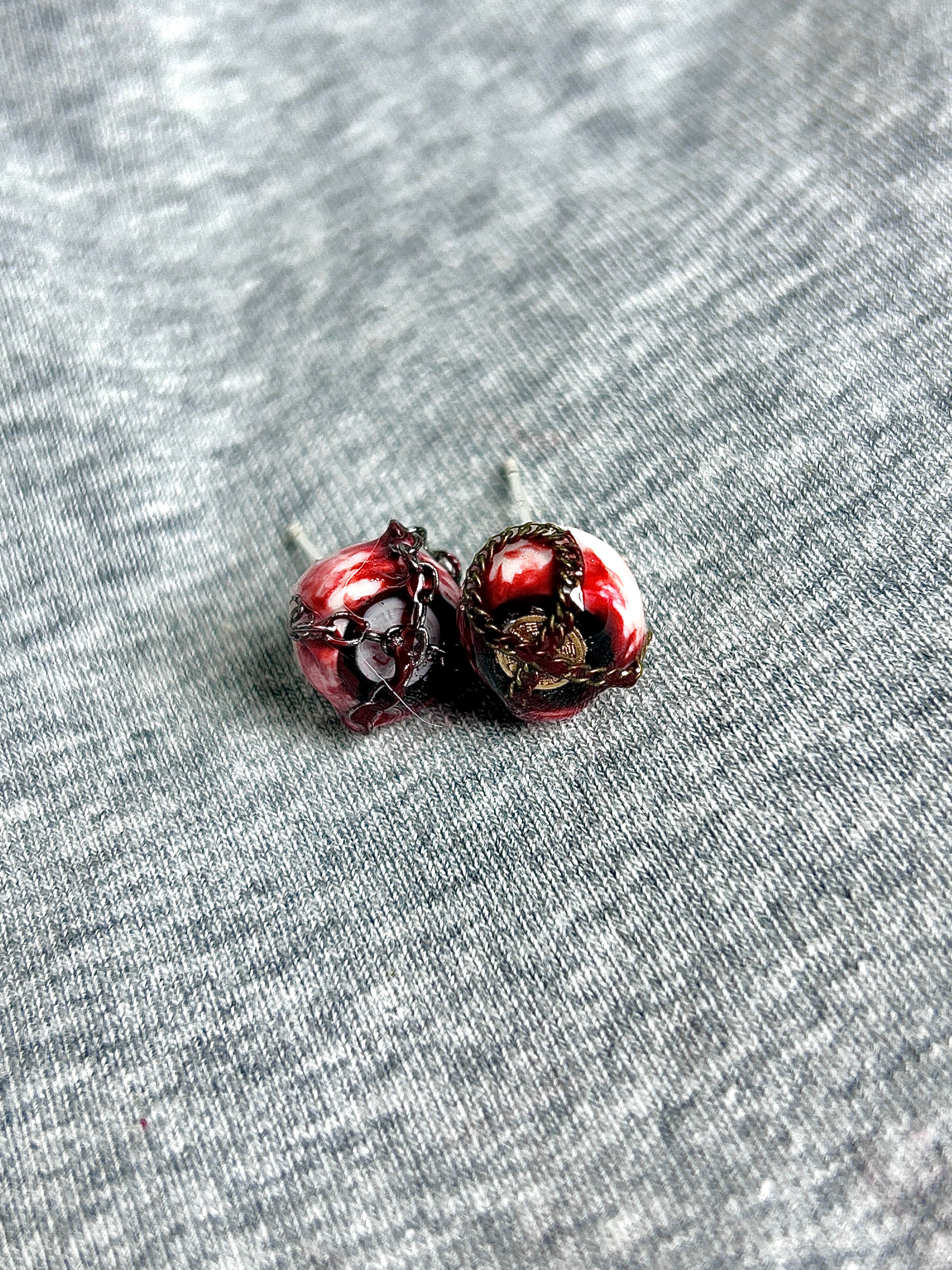 Cthulhu Eye - The Sealing Eye Ear/Lip/Tongue Studs - Cthulhu Eye - The Sealing Eye Ear/Lip/Tongue Studs - Seal‘s Eye | Standard (1PCS) / Flat-Back（Default） / 4mm by CRUXJEWELRY