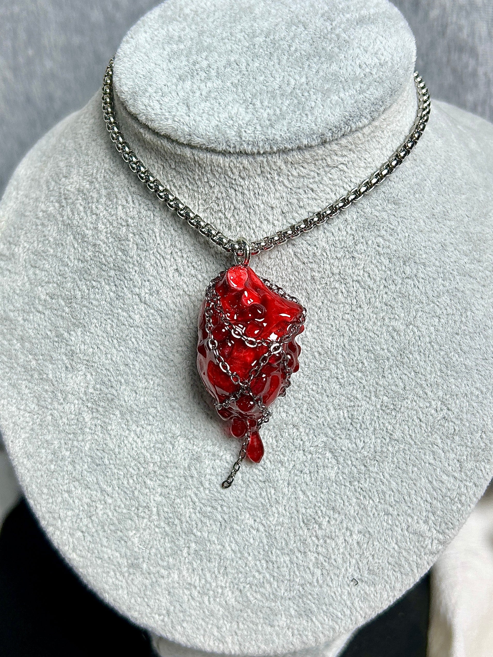 Cthulhu Eye - Beating Dark Heart Necklaces - Cthulhu Eye - Beating Dark Heart Necklaces - Vein Pulse by CRUXJEWELRY