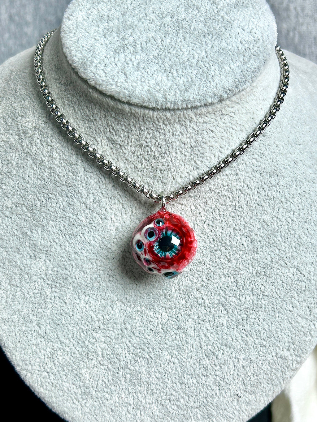 Cthulhu Eye - Bloody Double-Pupil Necklace - Cthulhu Eye - Bloody Double-Pupil Necklace - Gaze by CRUXJEWELRY
