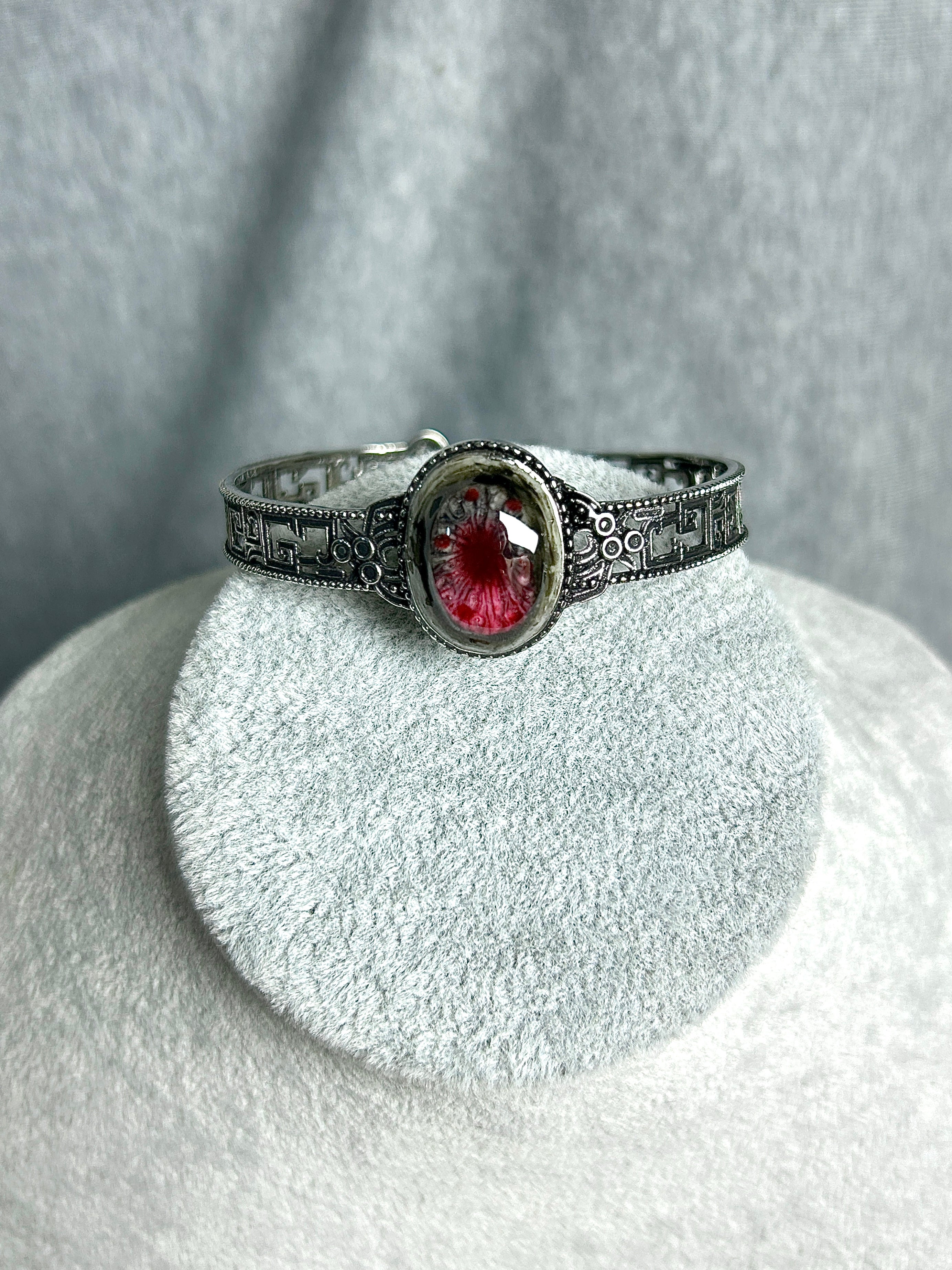 Cthulhu Eye - Abyssal Bracelet - Cthulhu Eye - Abyssal Bracelet - Echo by CRUXJEWELRY