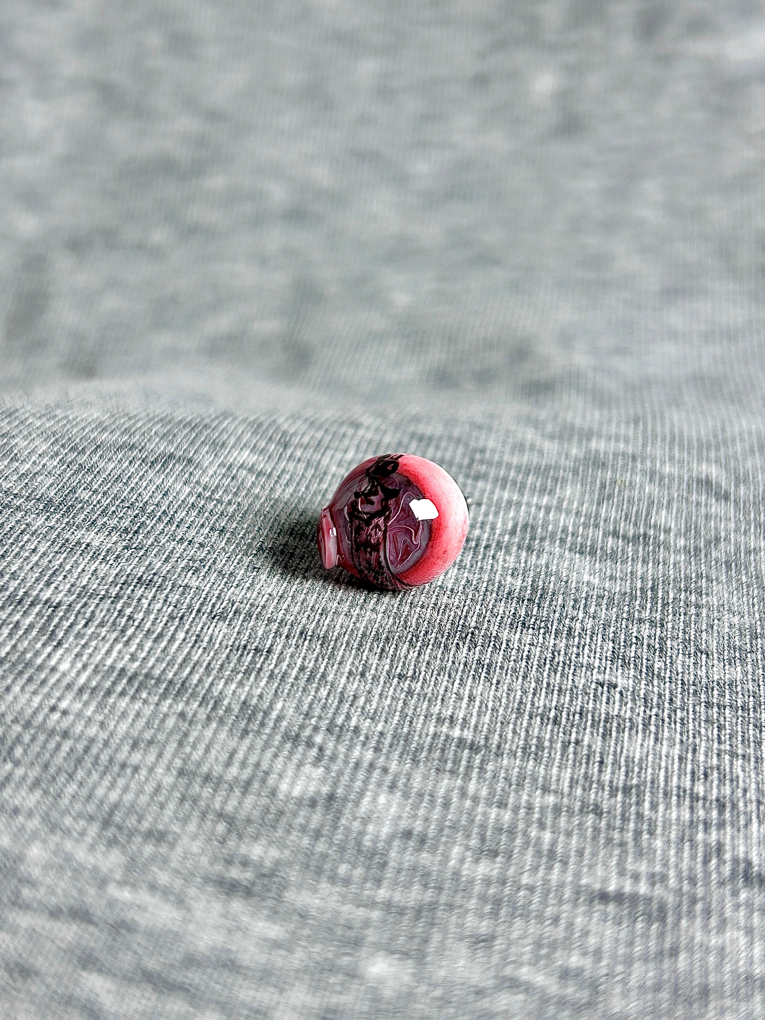 Cthulhu Eye - Zhou Amulet | Ear/Lip/Tongue Studs - Cthulhu Eye - Zhou Amulet | Ear/Lip/Tongue Studs - Script of Ascent / Flat-Back（Default） / 4mm by CRUXJEWELRY