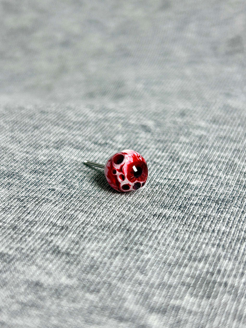 Cthulhu Eye - Duplex Iris | Ear/Lip/Tongue Studs - Cthulhu Eye - Duplex Iris | Ear/Lip/Tongue Studs - Sigil / Flat-Back（Default） / 4mm by CRUXJEWELRY