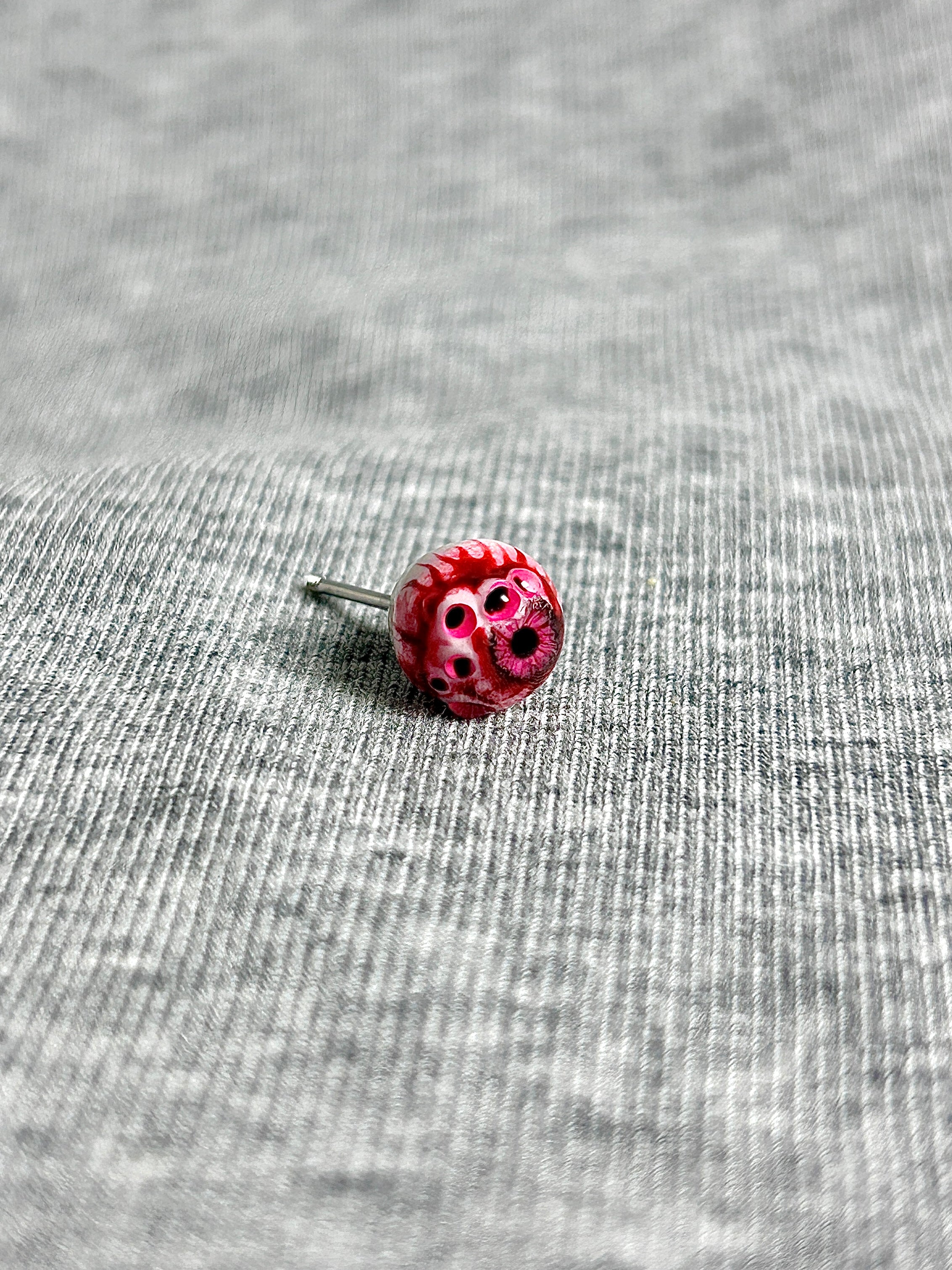 Cthulhu Eye - CandyGaze | Ear/Lip/Tongue Studs - Cthulhu Eye - CandyGaze | Ear/Lip/Tongue Studs - Spectral Jelly / Flat-Back（Default） / 4mm by CRUXJEWELRY