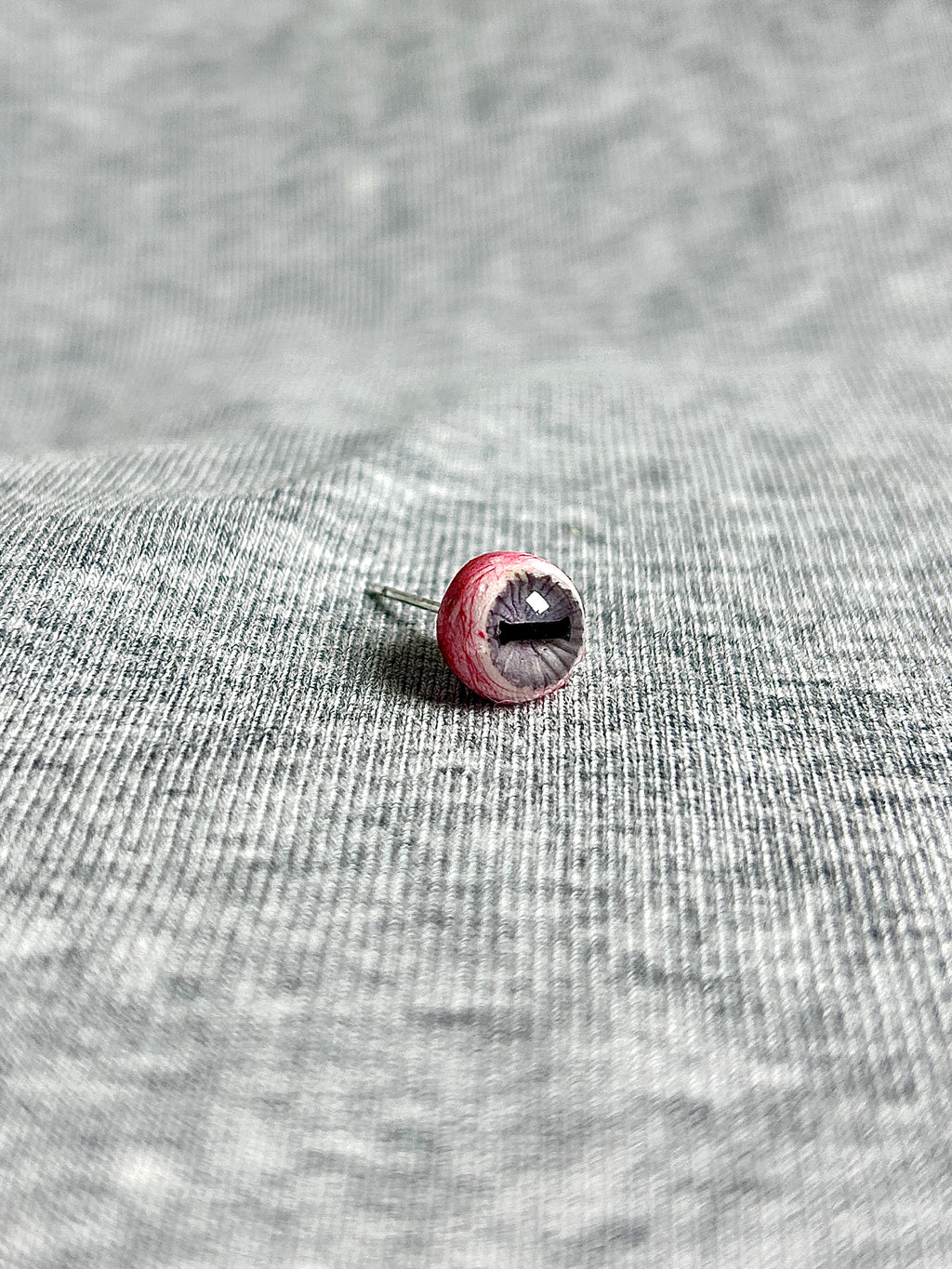 Cthulhu Eye - Lateral Gaze | Ear/Lip/Tongue Studs - Cthulhu Eye - Lateral Gaze | Ear/Lip/Tongue Studs - The Wanderer / Flat-Back（Default） / 4mm by CRUXJEWELRY
