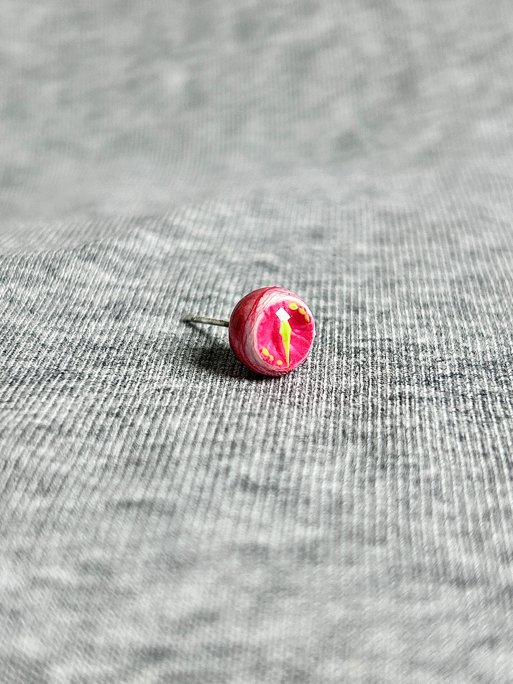 Cthulhu Eye - Fissure Iris | Ear/Lip/Tongue Studs - Cthulhu Eye - Fissure Iris | Ear/Lip/Tongue Studs - Event Horizon / Flat-Back（Default） / 4mm by CRUXJEWELRY