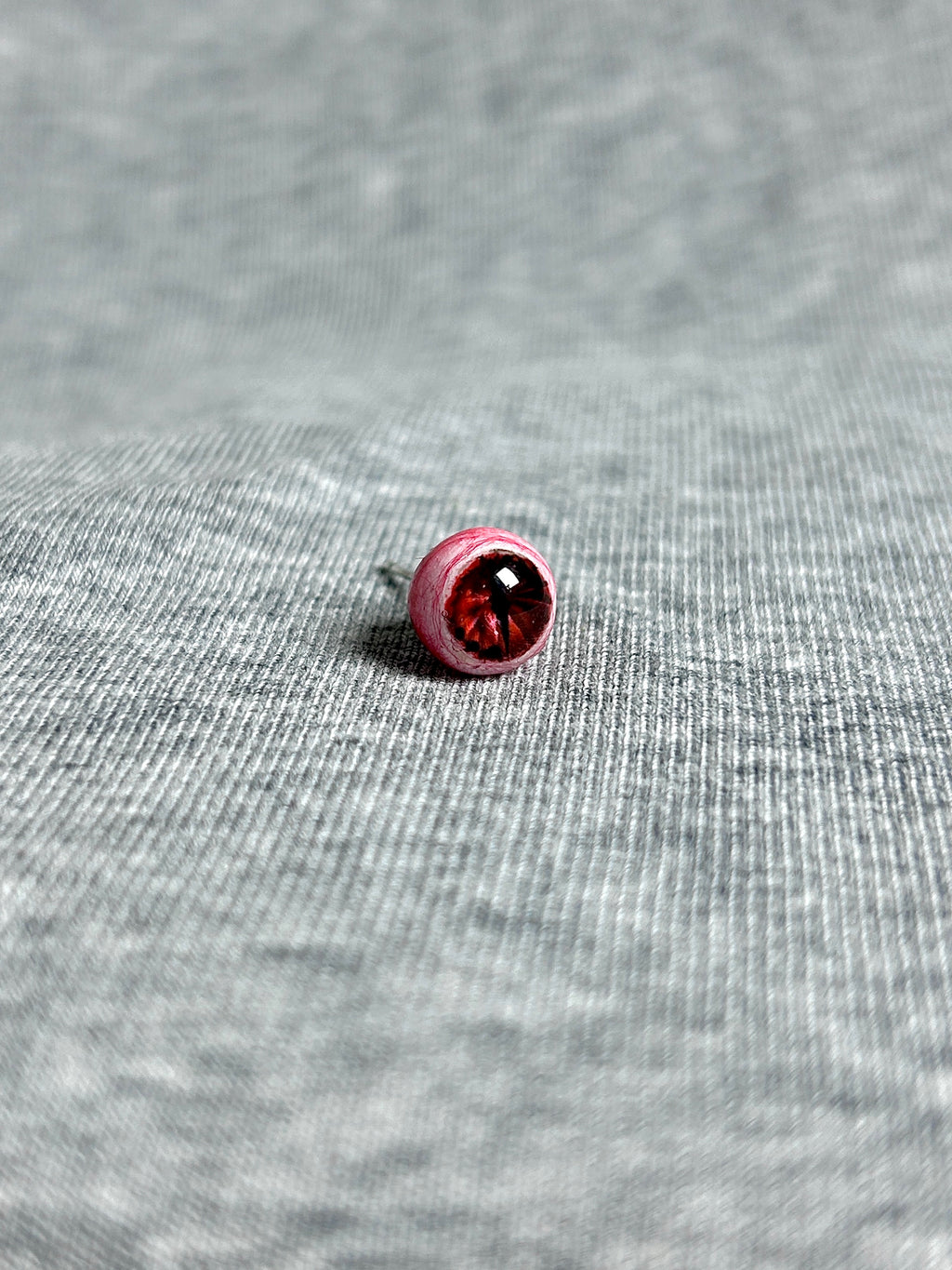 Cthulhu Eye - Fissure Iris | Ear/Lip/Tongue Studs - Cthulhu Eye - Fissure Iris | Ear/Lip/Tongue Studs - Cipher Gate / Flat-Back（Default） / 4mm by CRUXJEWELRY