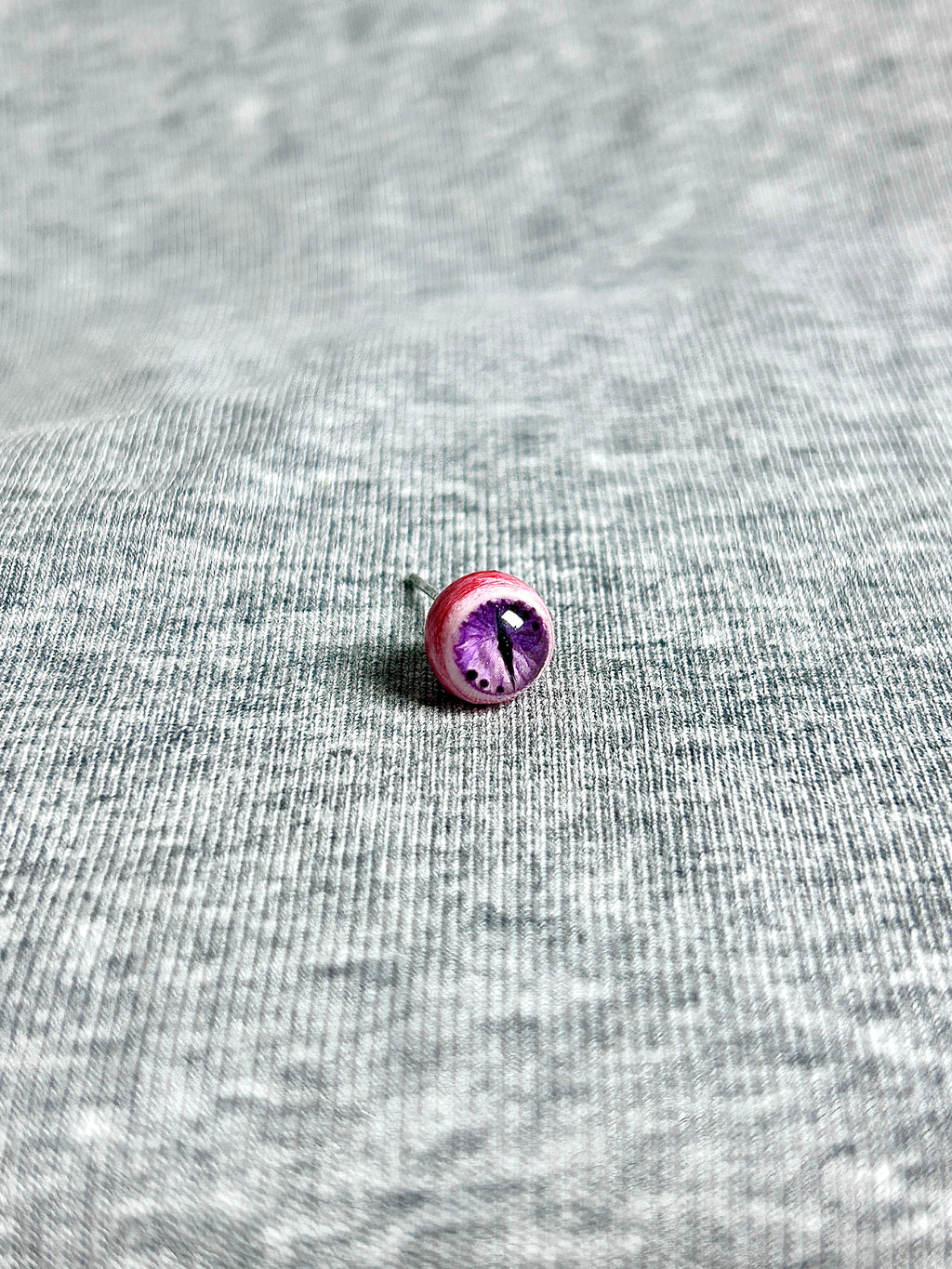 Cthulhu Eye - Fissure Iris | Ear/Lip/Tongue Studs - Cthulhu Eye - Fissure Iris | Ear/Lip/Tongue Studs - Oneiric Rift / Flat-Back（Default） / 4mm by CRUXJEWELRY