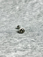 Cthulhu Eye - Bloody Mary‘s Pact | Ear/Lip/Tongue Studs - Cthulhu Eye - Bloody Mary‘s Pact | Ear/Lip/Tongue Studs - Fate‘s Silhouette / Flat-Back（Default） / 4mm by CRUXJEWELRY