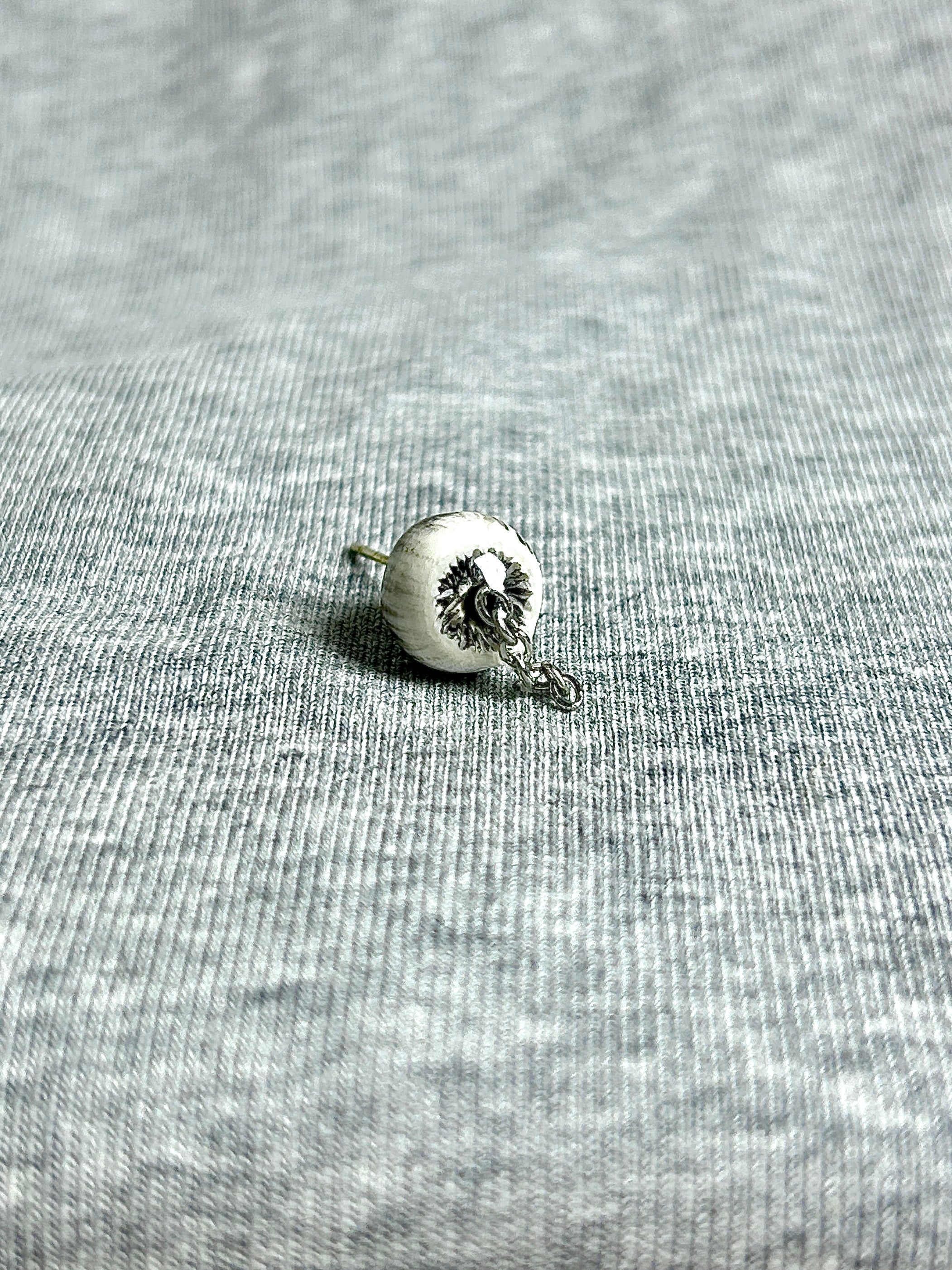 Cthulhu Eye - Mystic Glyph Series | Ear/Lip/Tongue Studs - Cthulhu Eye - Mystic Glyph Series | Ear/Lip/Tongue Studs - Destiny / Flat-Back（Default） / 4mm by CRUXJEWELRY