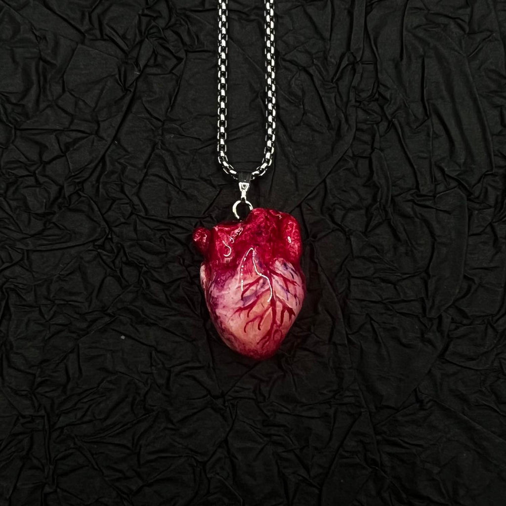 Cthulhu-Auge – Halskette mit blutiger Doppelpupille