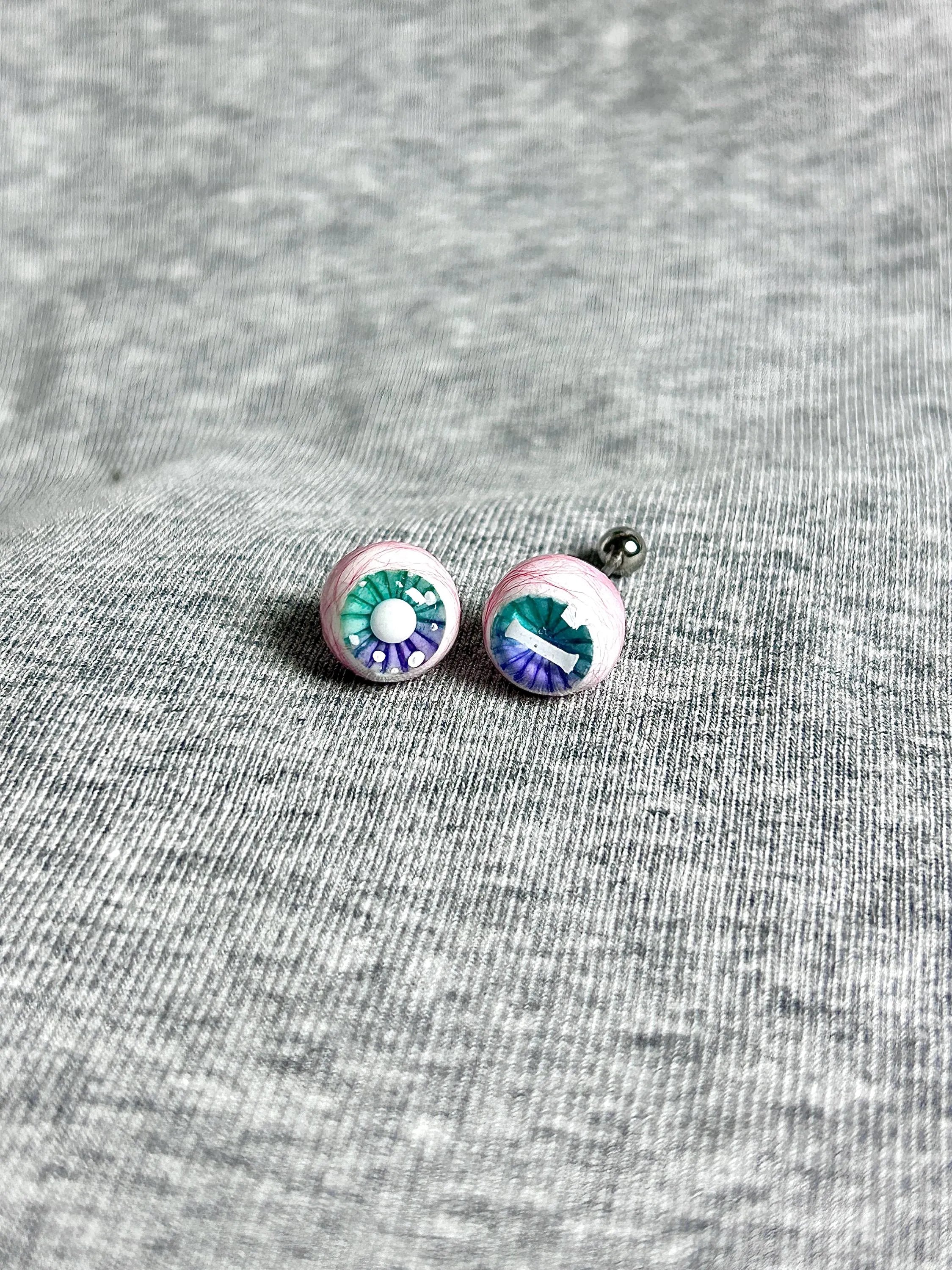 "Ghostly Pet" Mismatched Eyeball Studs - Aurora Iris (Bone & Moon)