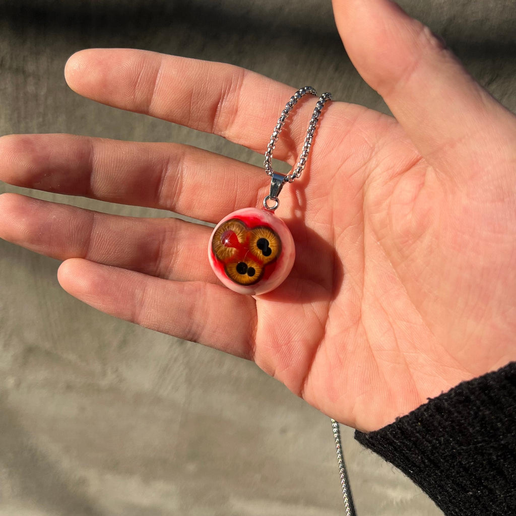 Œil de Cthulhu - Collier à double pupille sanglante