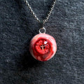 Cthulhu-Auge – Halskette mit blutiger Doppelpupille