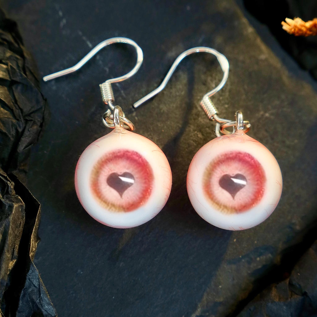 Cthulhu-Auge – Bloody Marys Pakt | Ohr-/Lippen-/Zungenpiercings 