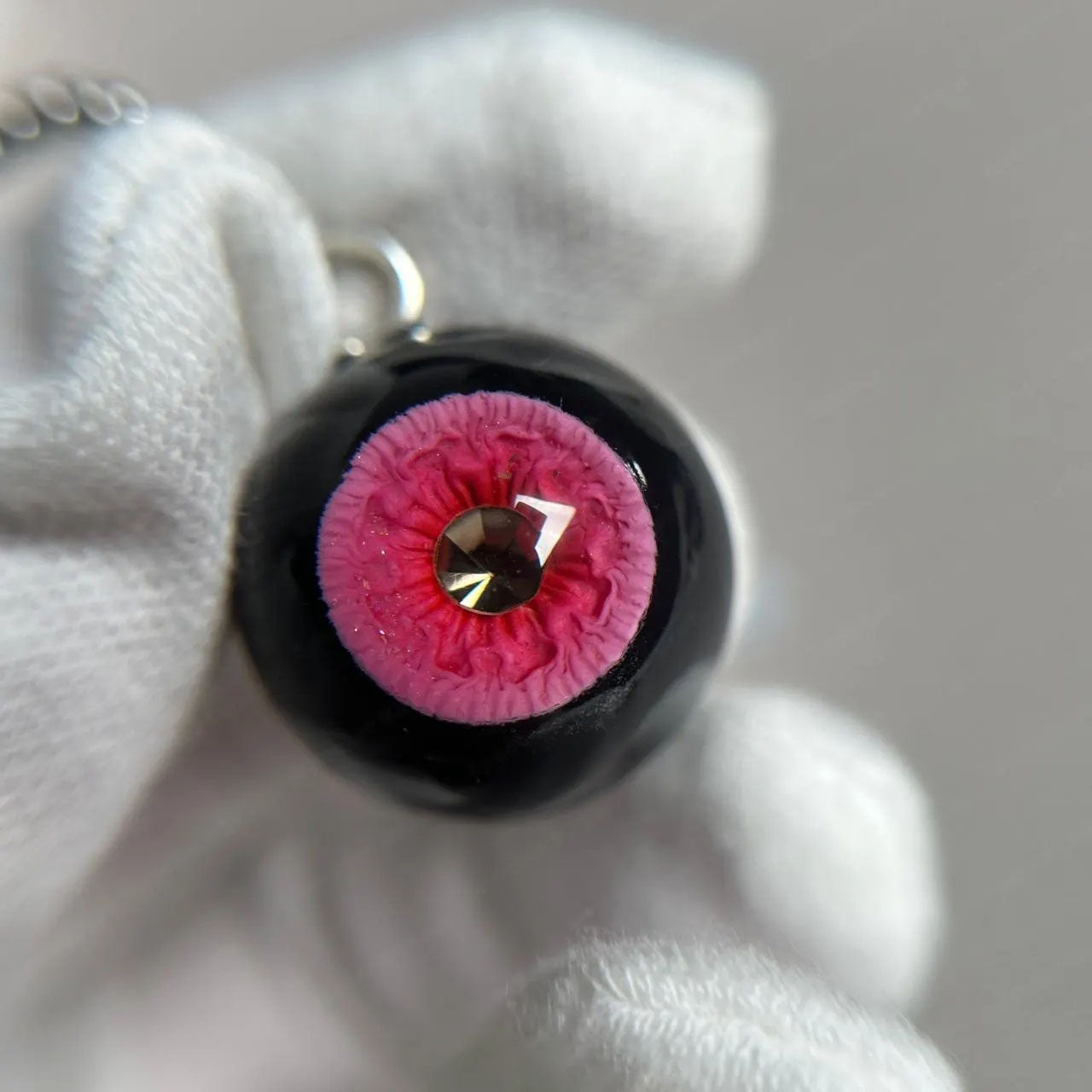 Œil de Cthulhu - Collier à double pupille sanglante