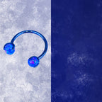 Ohrstecker aus Titan mit Innengewinde und Aurora-Borealis-Opal 