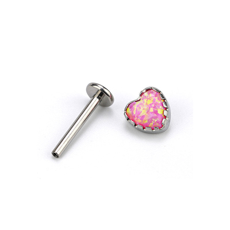 Herzförmige Ohrstecker mit Spitzenrand aus blauem und weißem Opal-Titan 