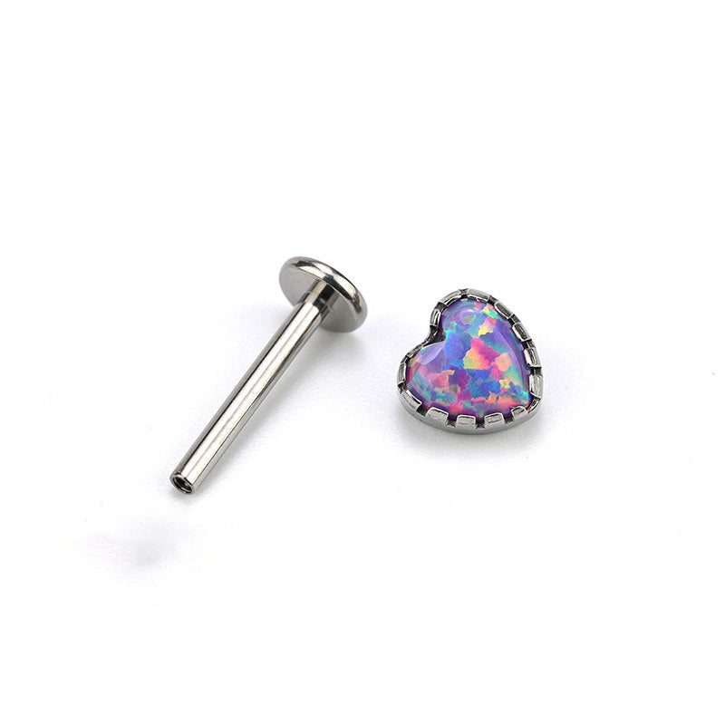 Herzförmige Ohrstecker mit Spitzenrand aus blauem und weißem Opal-Titan 