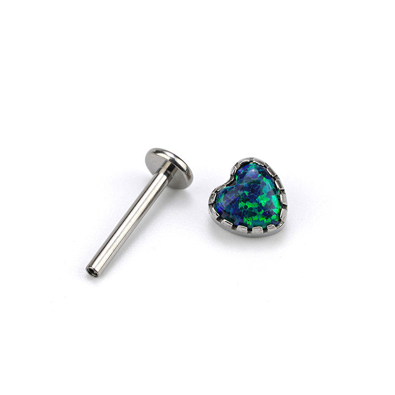 Herzförmige Ohrstecker mit Spitzenrand aus blauem und weißem Opal-Titan 